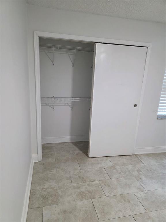 Building Photo - 3821 N Oak Dr