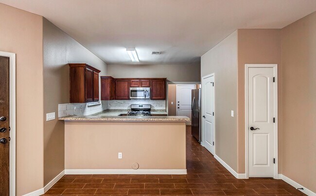 Building Photo - Home For Rent - Beautiful Single Story Hom...