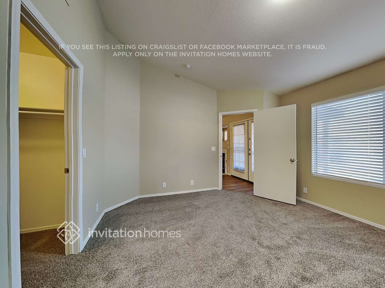 Building Photo - 8812 W Holly St