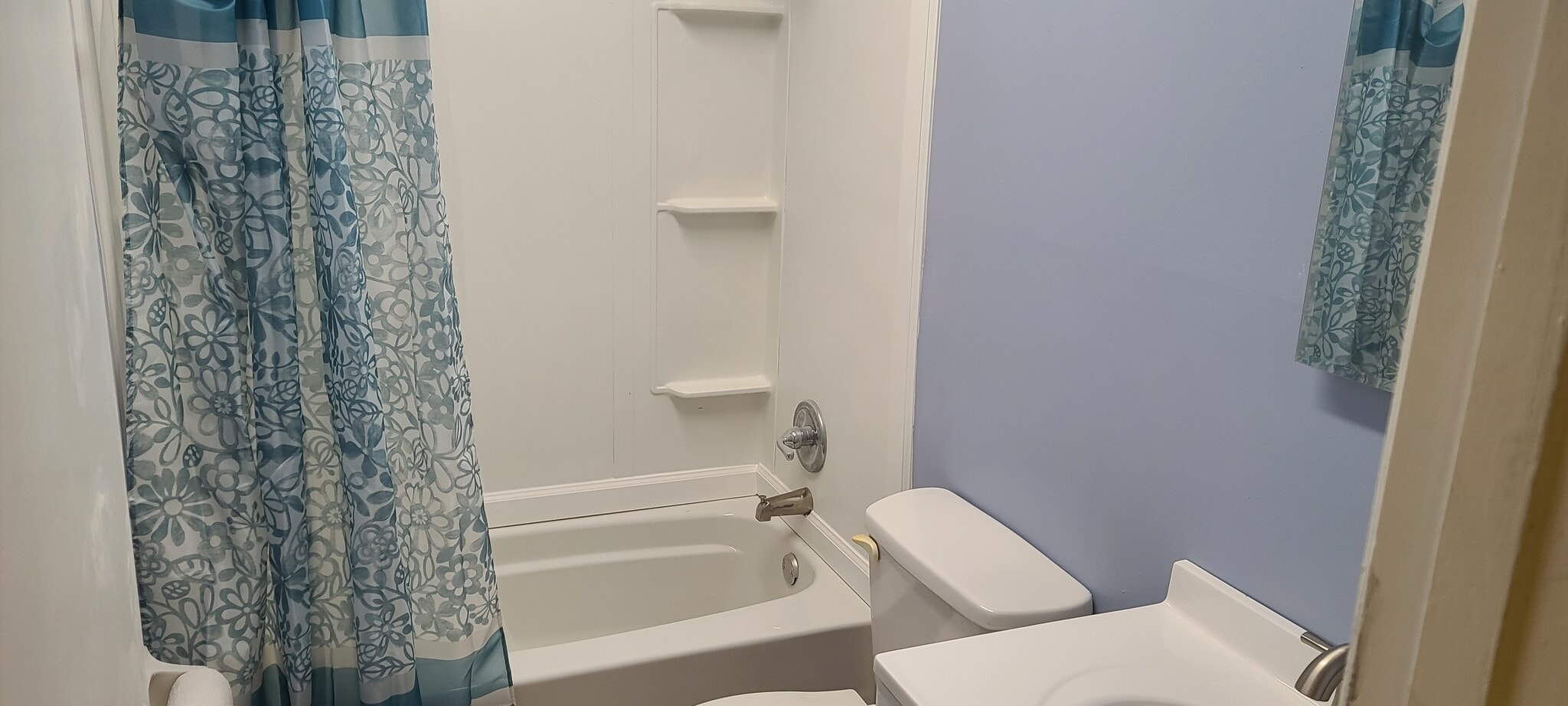 Building Photo - 4691 Pleasant Valley Ct