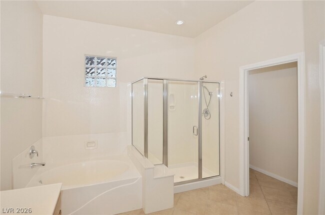 Building Photo - 5707 Golden Leaf Ave