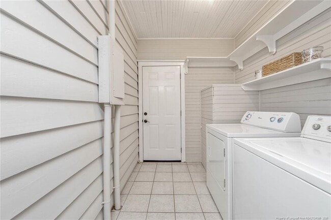 Building Photo - 524 Pearl St