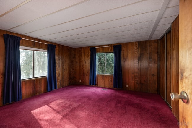 Building Photo - 58711 Louie Ct