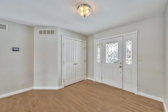 Building Photo - 20401 Matterhorn Dr