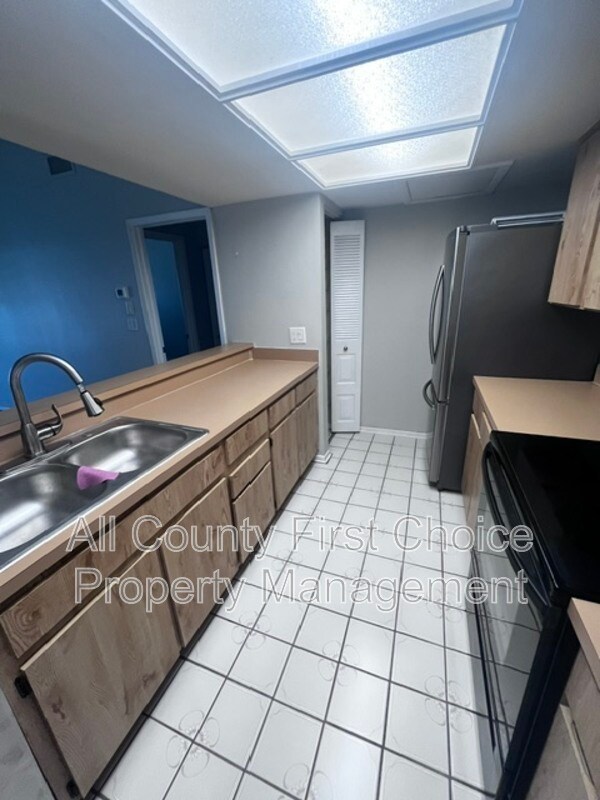 Building Photo - 39650 US 19 N