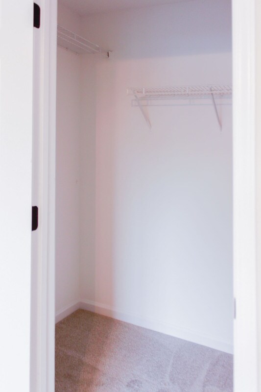 Building Photo - 2204 Valley Haven Dr