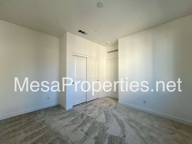 Building Photo - 2156 Willow Wisp