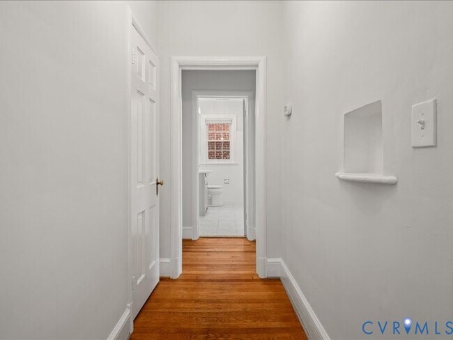 Building Photo - 4416 Bromley Ln
