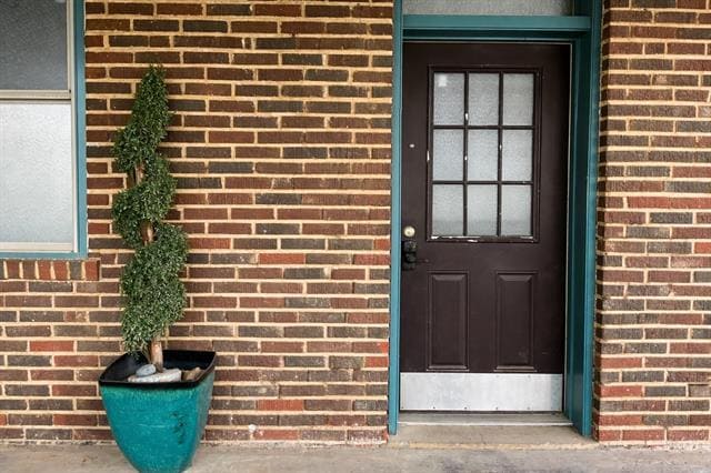 Building Photo - 104 NE 2nd St