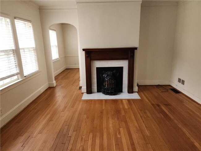 Building Photo - 836 Ponce De Leon Terrace NE