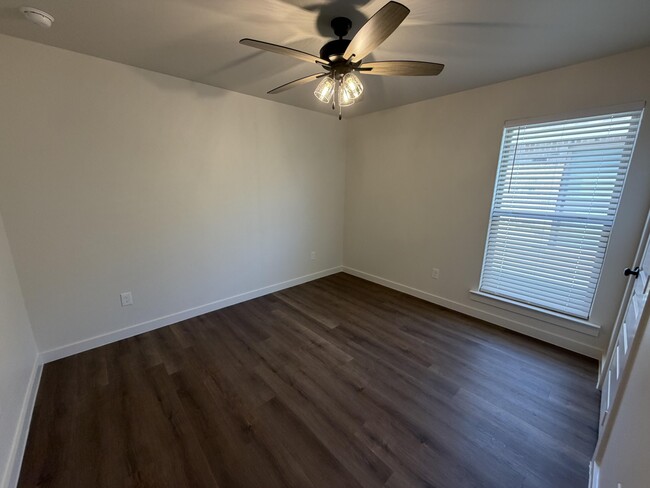 Building Photo - 3017 139th St