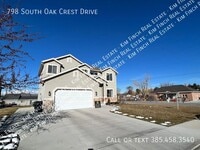 Building Photo - 798 S Oak Crest Dr