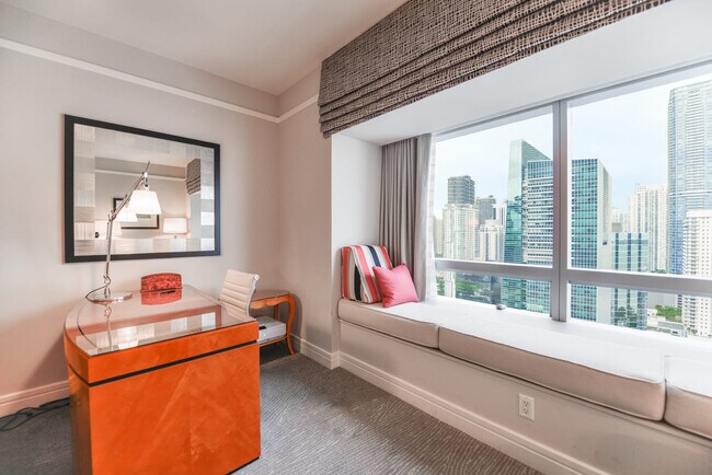 Building Photo - 1441 Brickell Ave