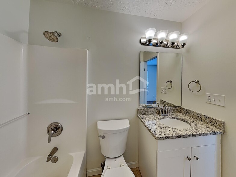 Building Photo - 3202 Meadoway Ct