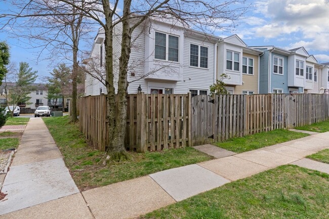 Building Photo - 48 Avonshire Ct