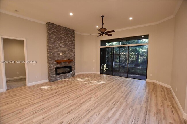 Building Photo - 10086 Noceto Way