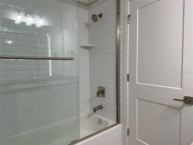 Building Photo - 837 Calla Terrace N