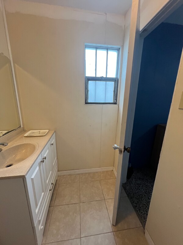 Building Photo - 959 N Lime Ave