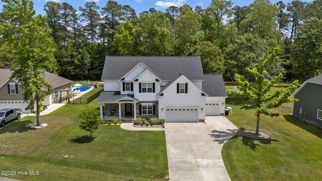 Building Photo - 3506 Sir James Ln