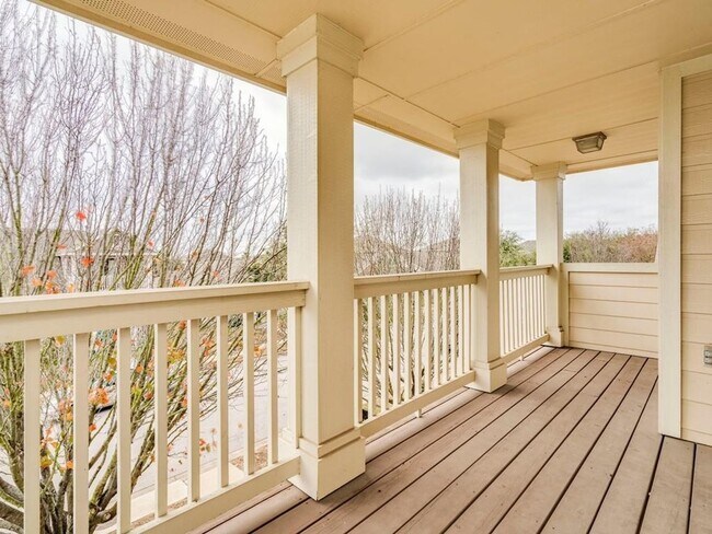 Building Photo - 611 Boca Chica Dr