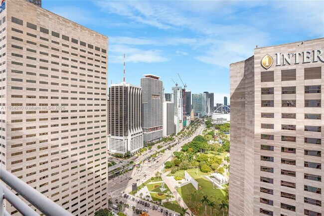 Building Photo - 335 S Biscayne Blvd