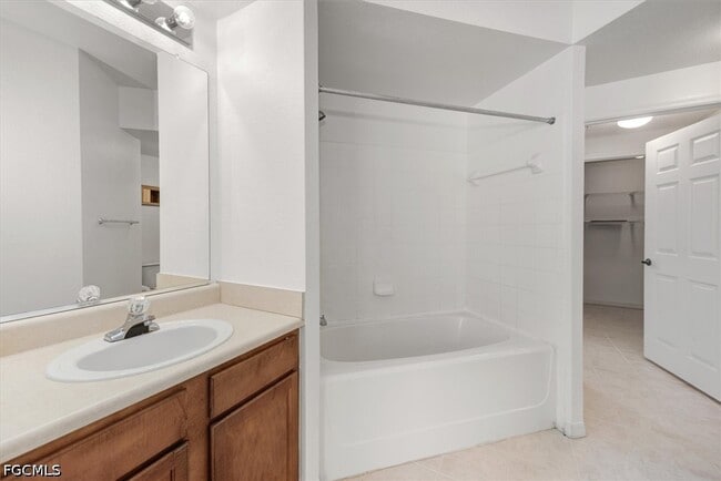 Building Photo - 15590 Ocean Walk Circle