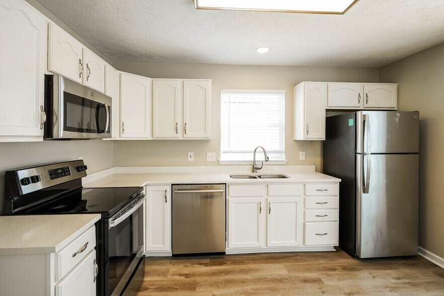 Building Photo - 2608 River Meade Way