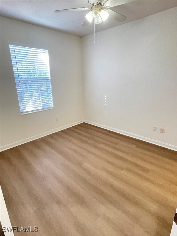 Building Photo - 5549 Cove Cir