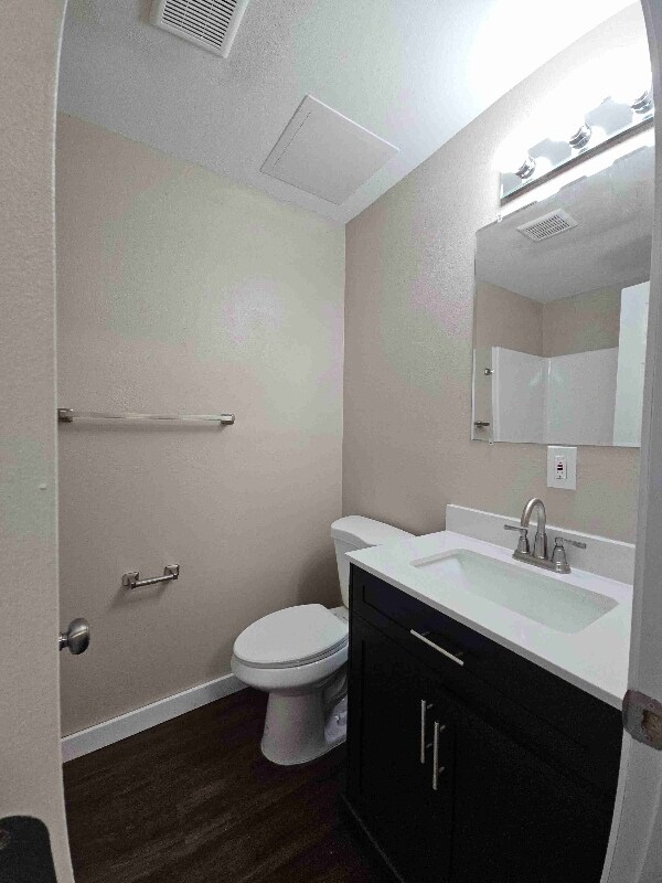 Building Photo - 2040 Indian Point Rd