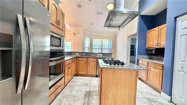 Building Photo - 510 SW South Carolina Dr