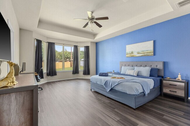 Building Photo - 4905 Ledgestone Trail