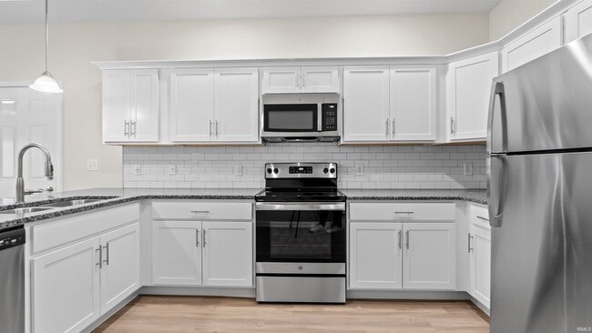 Building Photo - 10276 Pokagon Lp