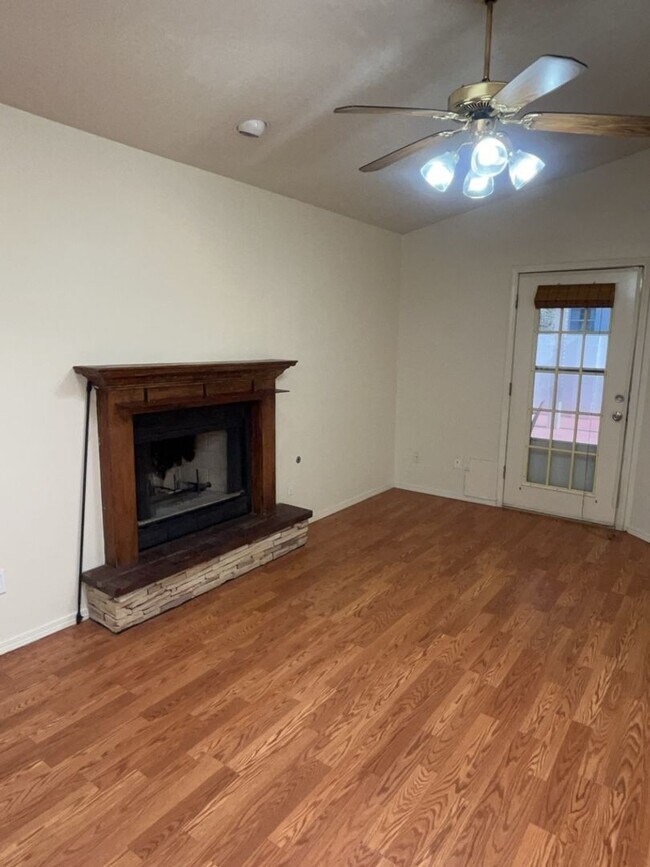 Building Photo - 13129 Neon Ave NE