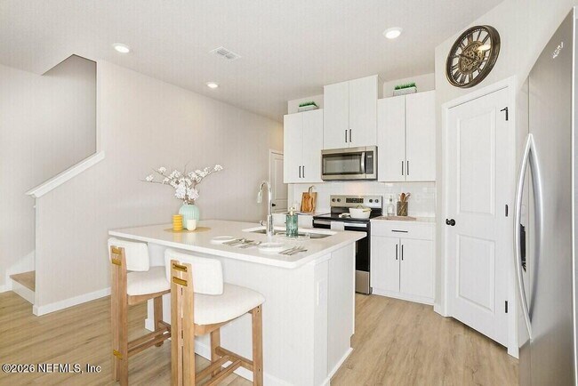 Building Photo - 3608 YORK Ln