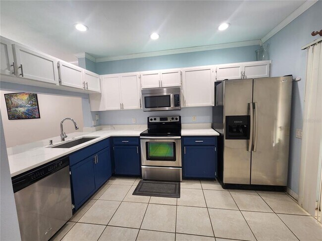 Building Photo - 8637 Hunters Key Cir