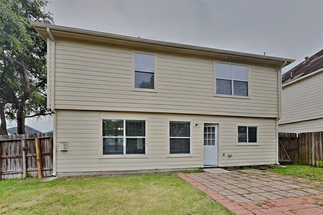 Building Photo - 16960 Wren Hill St