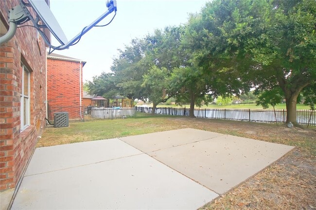 Building Photo - 17627 S Summit Canyon Dr