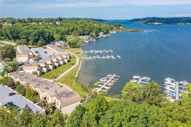 Building Photo - 265 Bay Village Dr