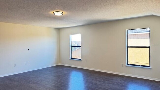 Building Photo - 2713 Kinsey Dr