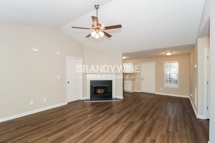 Building Photo - 42 Cedars Glen Cir