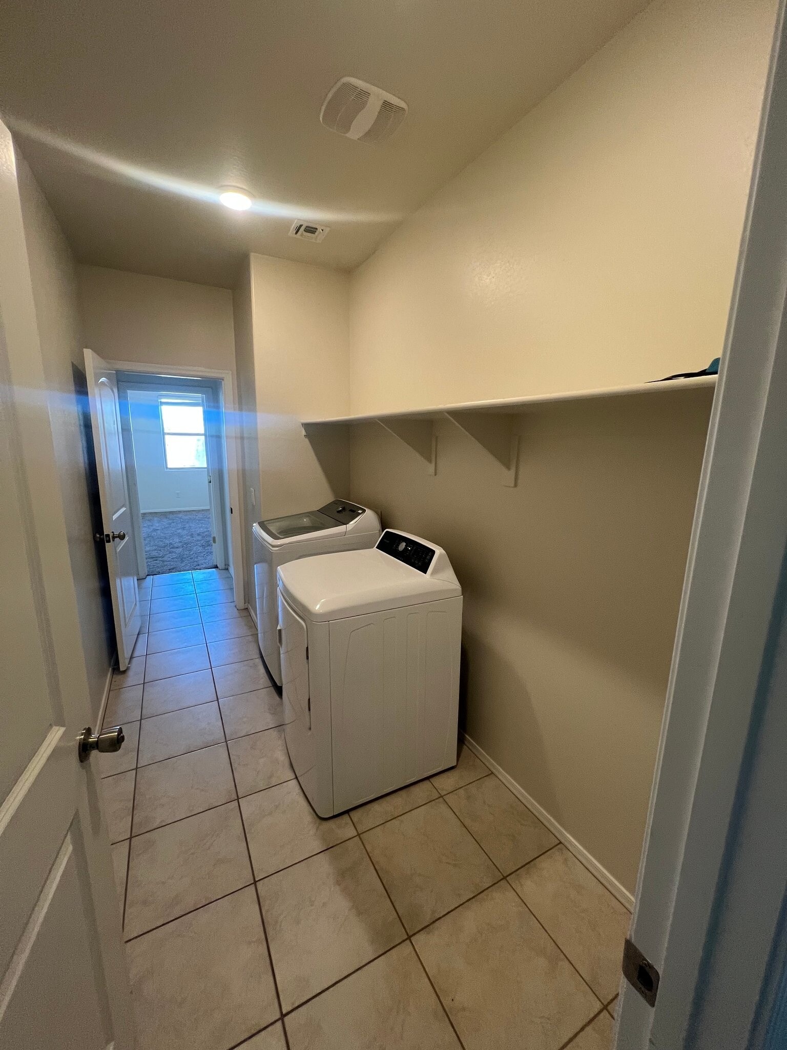 Building Photo - 42132 W Manderas Ln