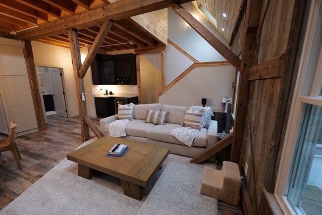 Building Photo - 23 Winter St