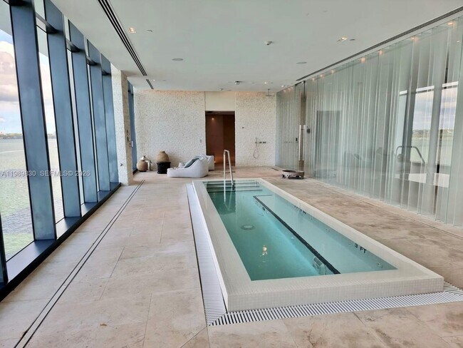 Building Photo - 3131 NE 7th Ave