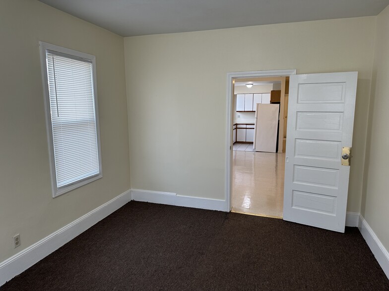 Building Photo - 810 Brock Ave