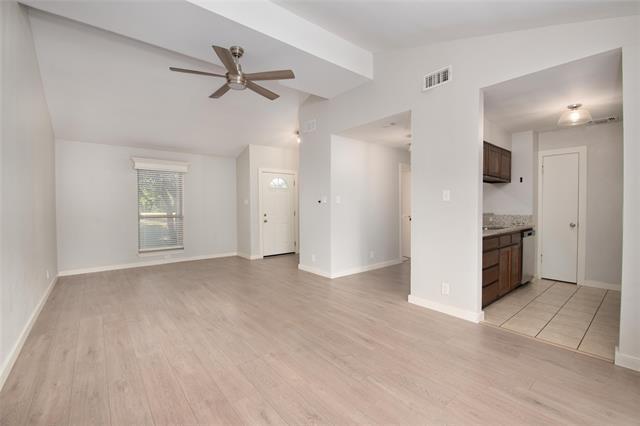 Building Photo - 1717 Meadow Oak Dr