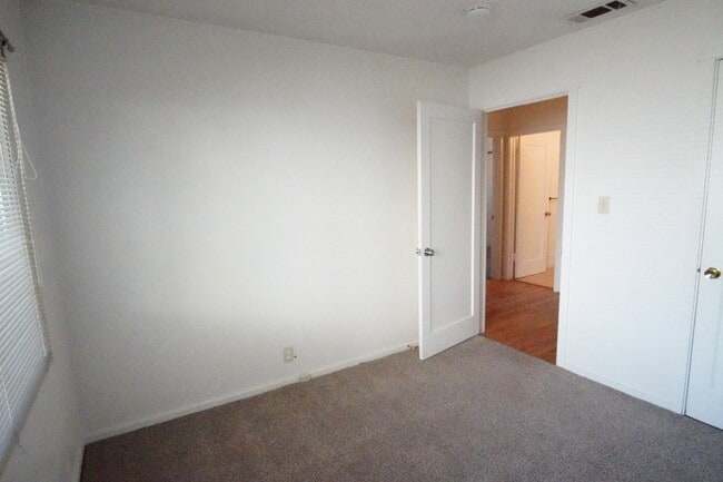Building Photo - 2739 Kroy Way