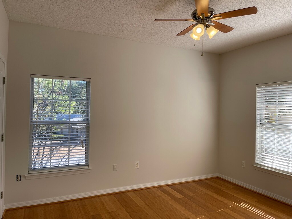 Building Photo - 1501 Partin Dr N