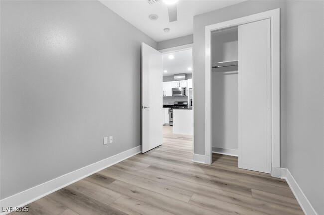 Building Photo - 4525 Dean Martin Dr