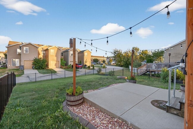 Building Photo - Charming 4-Bedroom Home in Springhurst Com...