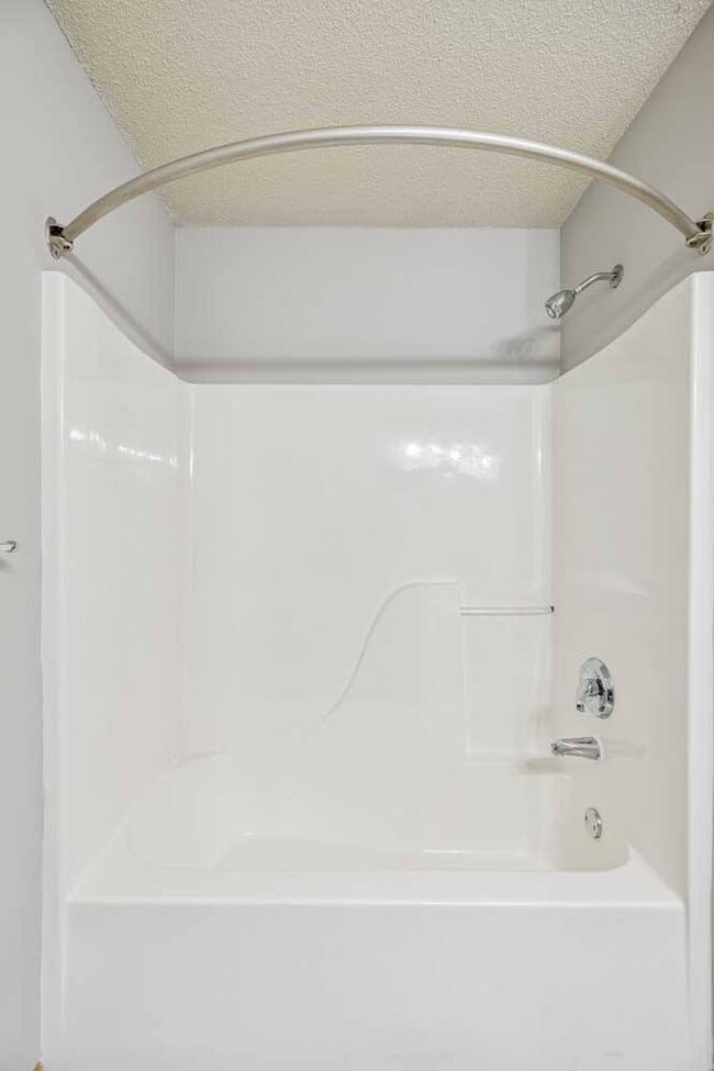 Floorplan - Pinebrook Apartments